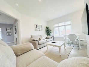 Nicht klassifiziertes Bild, 2 von 14, Schaltfläche