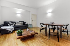 Interior - 2 Bed Apartment- Mayfair (1) (London)