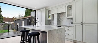 3 Bed House- Free Parking | Garden | Harry Potter