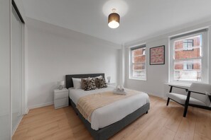 Unclassified image, 2 of 23, button - Bright 1 Bed Apartment- Central London (London)