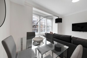Unclassified image, 4 of 23, button - Bright 1 Bed Apartment- Central London (London)