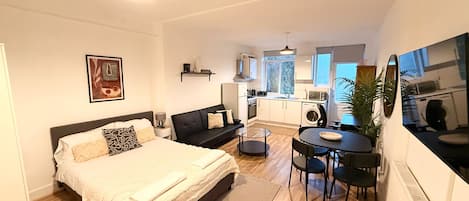 1 bedroom, iron/ironing board, free WiFi, bed sheets
