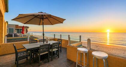 Amazing for Families, Oceanfront, Stunning Views W Parking!