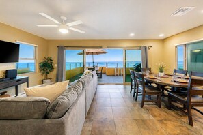 TV - Amazing for Families, Oceanfront, Stunning Views W Parking! (San Diego)