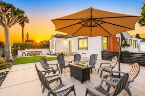 Outdoor dining - Perfect For Families,Walk to Beach W/ Large Patio and Great Reviews! (San Diego)