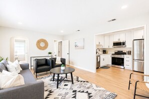 TV, fireplace - Perfect For Families,Walk to Beach W/ Large Patio and Great Reviews! (San Diego)