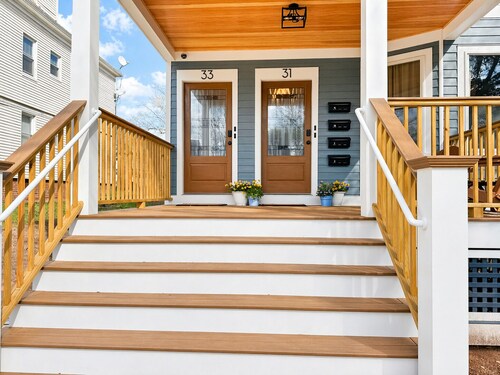 Sun Haven: Lovely 2-Bedroom near Yale & Downtown New Haven
