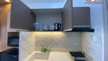 Microwave, stovetop, paper towels