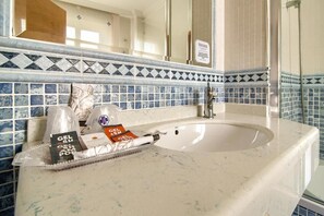 Hair dryer, towels, soap, shampoo - Pontus Veteris (Sanxenxo)