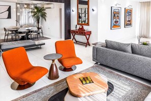 Presidential Apartment, Balcony - Eterniti By Amber (Lagos)