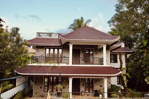 Exterior - 3-bedroom house in peaceful Alappuzha with AC comfort (Alappuzha)