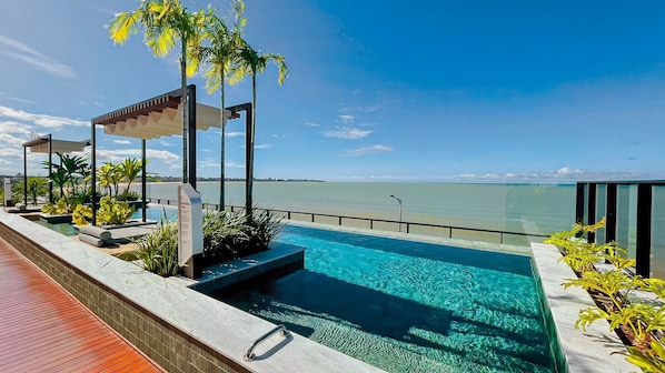 Uklassifisert bilde, 1 av 81, knapp