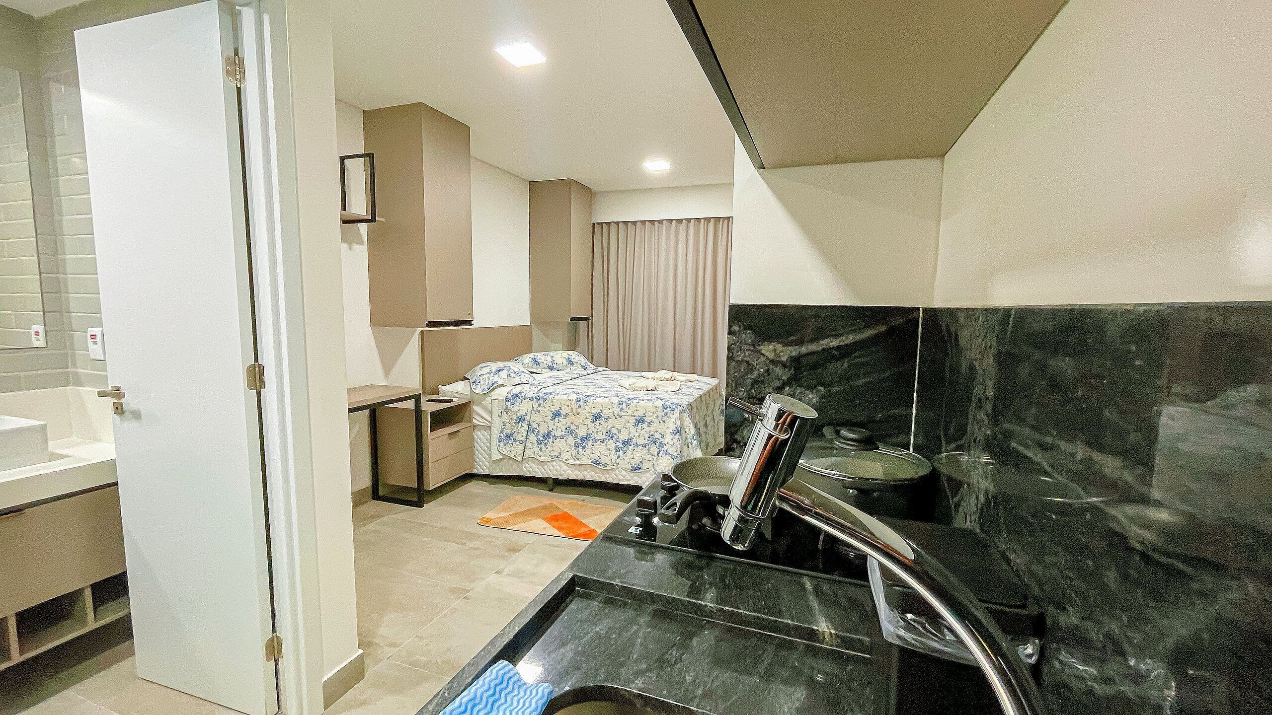 Basic Loft | Hypo-allergenic bedding, free WiFi