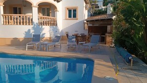 Uklassifisert bilde, 2 av 16, knapp