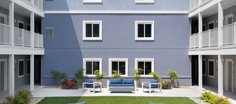 stayAPT Suites Hampton