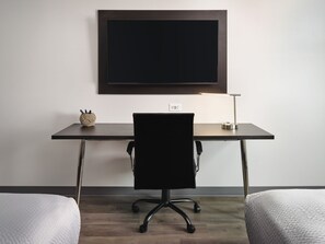 Room - stayAPT Suites Hampton (Hampton)