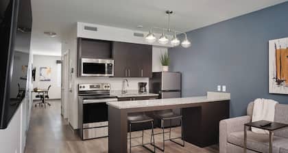 stayAPT Suites Hampton