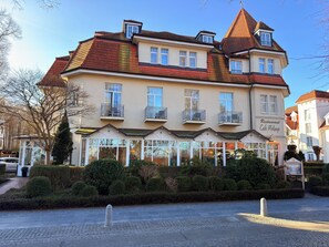 Exterior - Strandhotel Sonnenburg (Kühlungsborn)