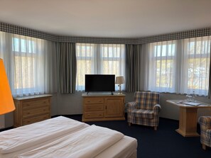 Comfort Double Room | Desk, laptop workspace, iron/ironing board, free WiFi - Strandhotel Sonnenburg (Kuehlungsborn)