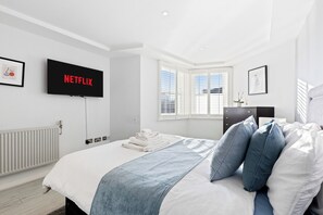 1 bedroom, iron/ironing board, free WiFi, bed sheets - Luxury Spacious Apartment in the Central London (London)