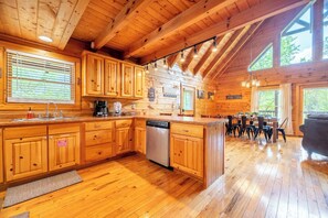 Fridge, microwave, oven, stovetop - Cozy 1BD+Loft w/ Hot Tub! Fireplace + Pool Access! (Pigeon Forge)