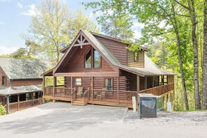 Exterior - Cozy 1BD+Loft w/ Hot Tub! Fireplace + Pool Access! (Pigeon Forge)