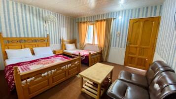 Deluxe Double Room, Mountain View | Soundproofing, iron/ironing board, free WiFi