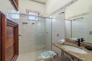 Appartement | Badkamer | Een douche
