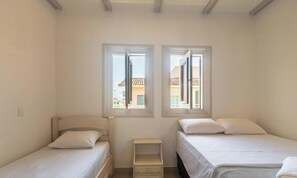 Basic Apartment | 2 bilik tidur, Wi-fi percuma 