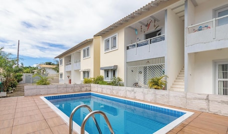 Apartment | Pool | Outdoor pool. Condo w/ Pool and BBQ Grill - ART