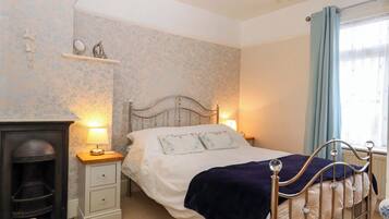 3 Schlafzimmer, individuell dekoriert, individuell eingerichtet