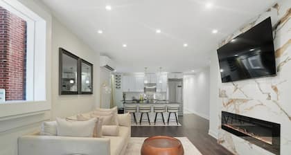 3-bedrm, 3-bath luxury retreat where style, space and entertainment come togther