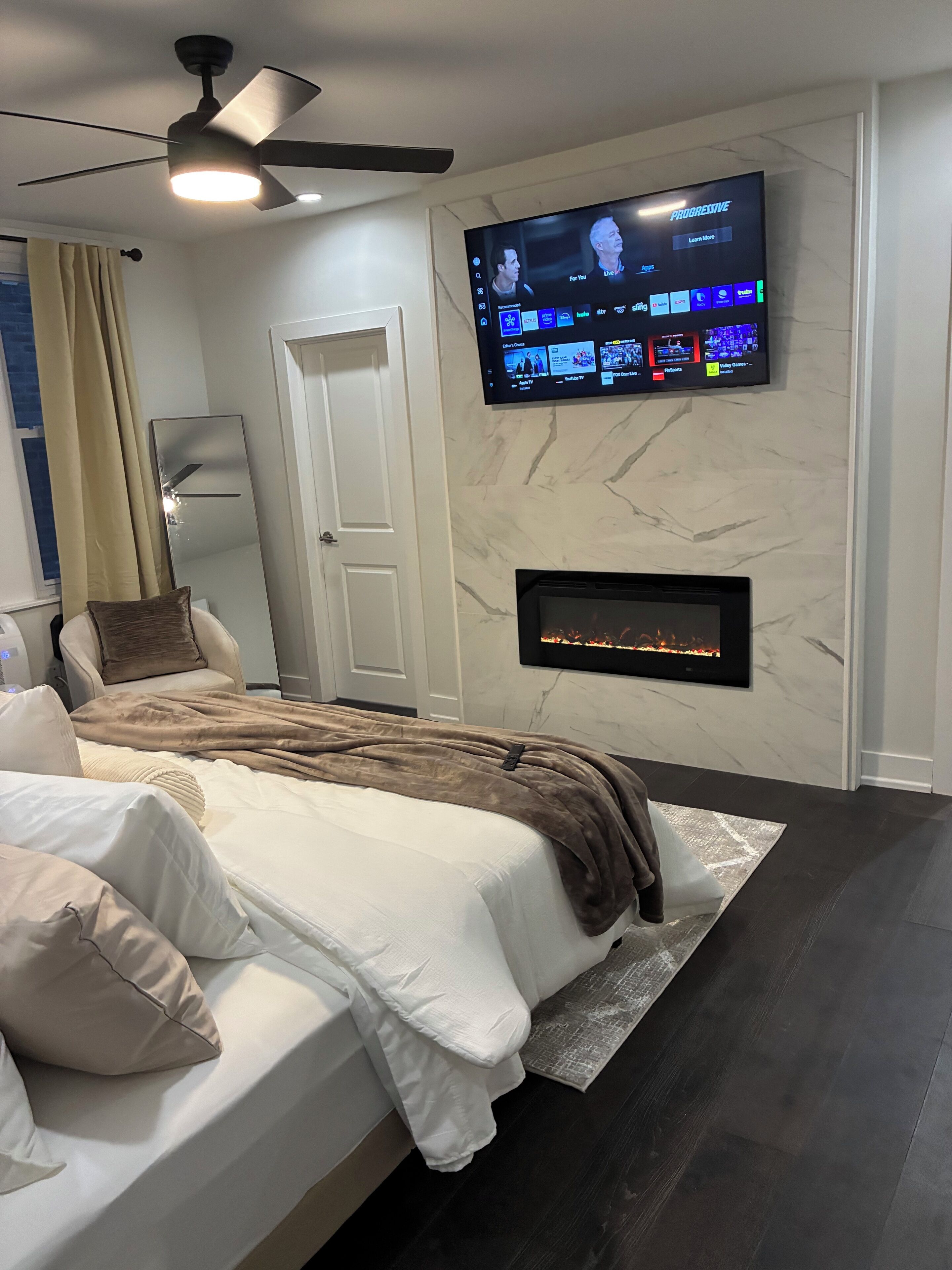 3 slaapkamers, een strijkplank/strijkijzer, wifi, beddengoed