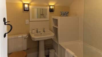 Cottage | Bathroom