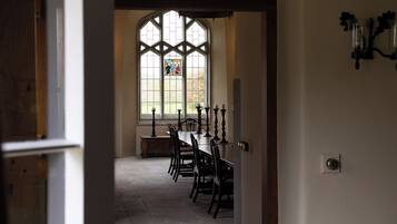 Cottage | Interior