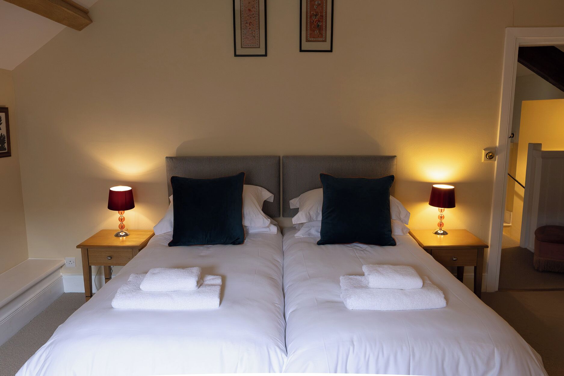 Cottage | 3 bedrooms, individually decorated, individually furnished, free WiFi
