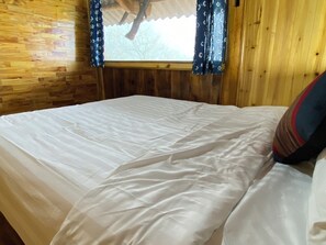 5 Schlafzimmer, Bügeleisen/Bügelbrett, kostenloses WLAN