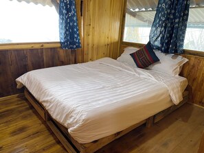 5 Schlafzimmer, Bügeleisen/Bügelbrett, kostenloses WLAN
