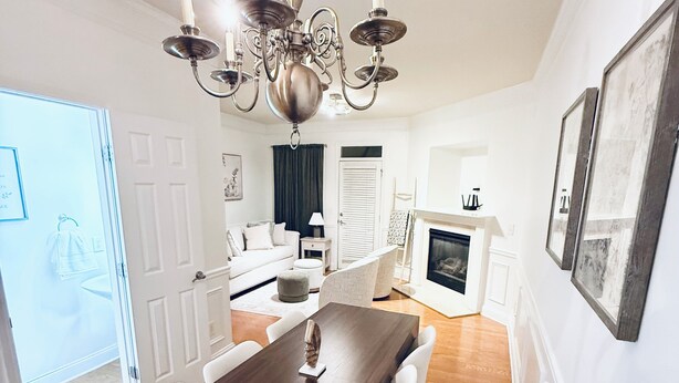 Interior - 3BD/3.5 BR IN MIDTOWN & ATLANTIC STATION W/ FREE PARKING , WIFI (Atlanta)