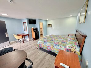 Room - Deluxe Inn (Wilson)