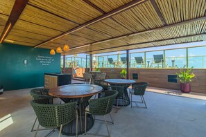 Dining - Rooftop Orla Tamandare #205 - Apto by Carpediem (Tamandaré)