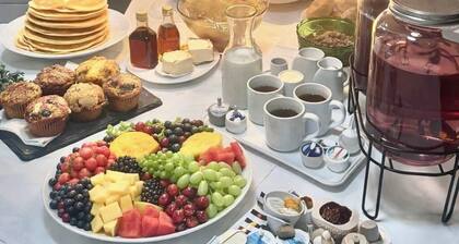 06-Harbor Suite at The Castle Inn