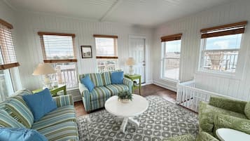 Televisie en een open haard