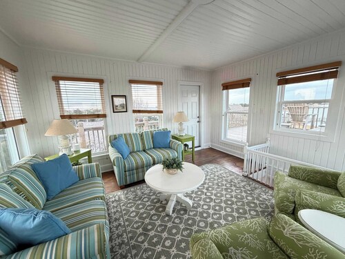 12-Lighthouse Suite at The Castle Inn