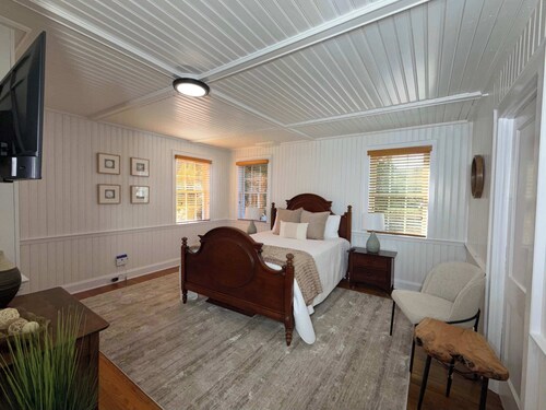 03-Driftwood Suite at The Castle Inn