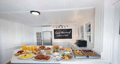 08-Flight Suite at The Castle Inn