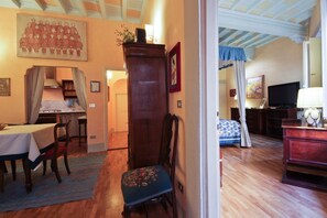 2 bedrooms, iron/ironing board - Apartments Florence- Classic Tornabuoni (Florence)