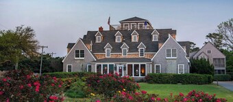 11-Sea Glass Suite at The Castle Inn