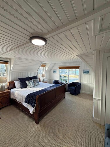 10-Surf Suite at The Castle Inn