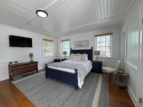 01-Pirate Suite at The Castle Inn